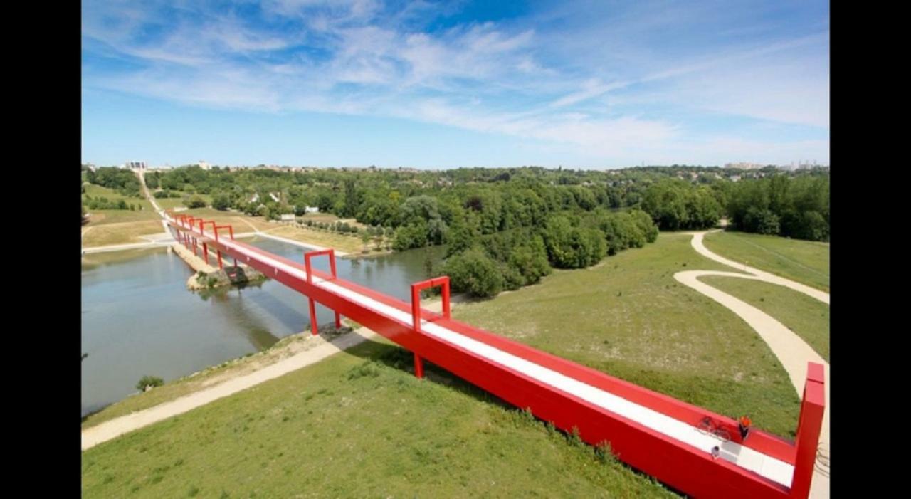 Delalauret Apartment _ Cergy Saint-Christophe Ngoại thất bức ảnh